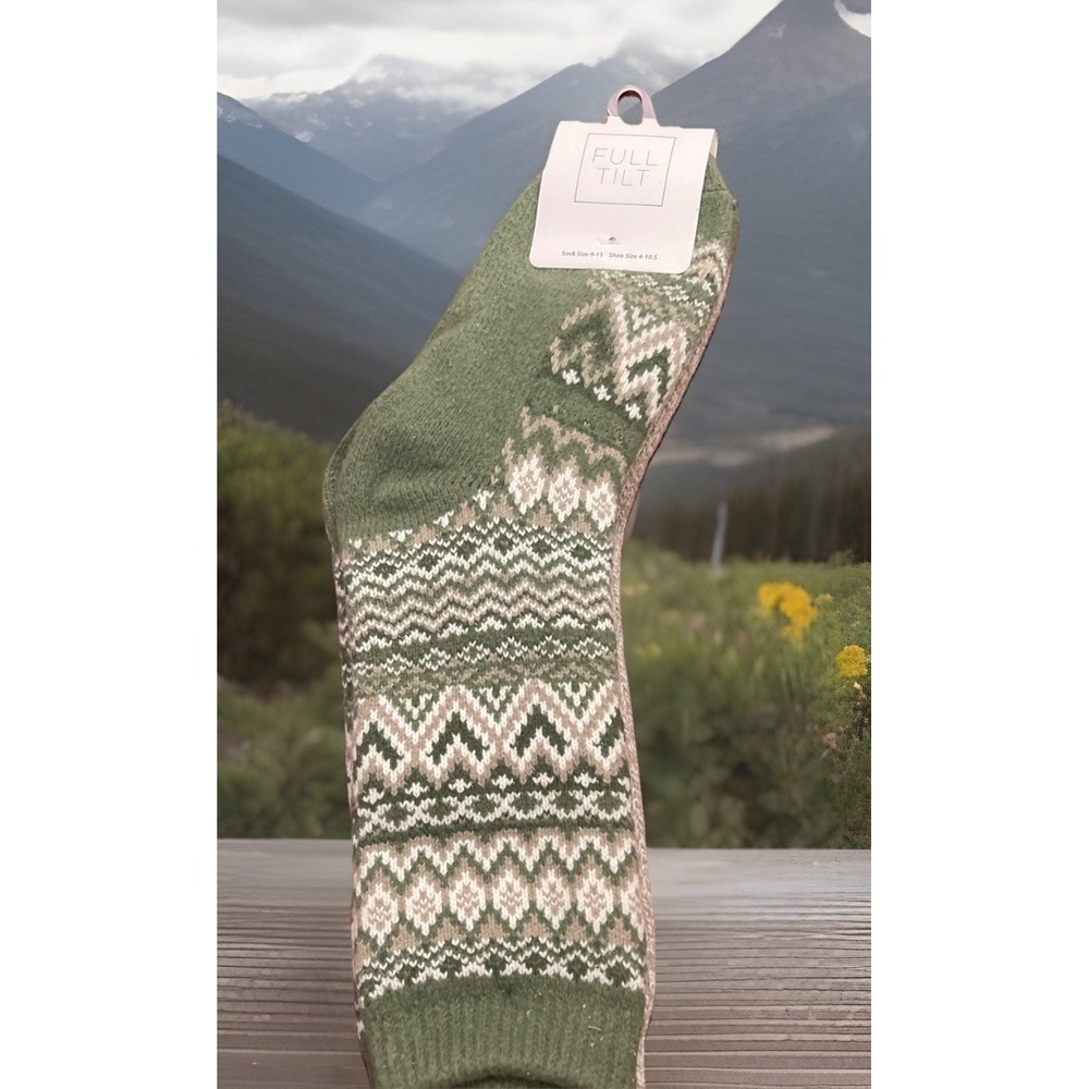 NEW‎ 2 Pkg Full Tilt Women's Ski Fair Isle & Solid Sock Gray/ Green / Cream Gift